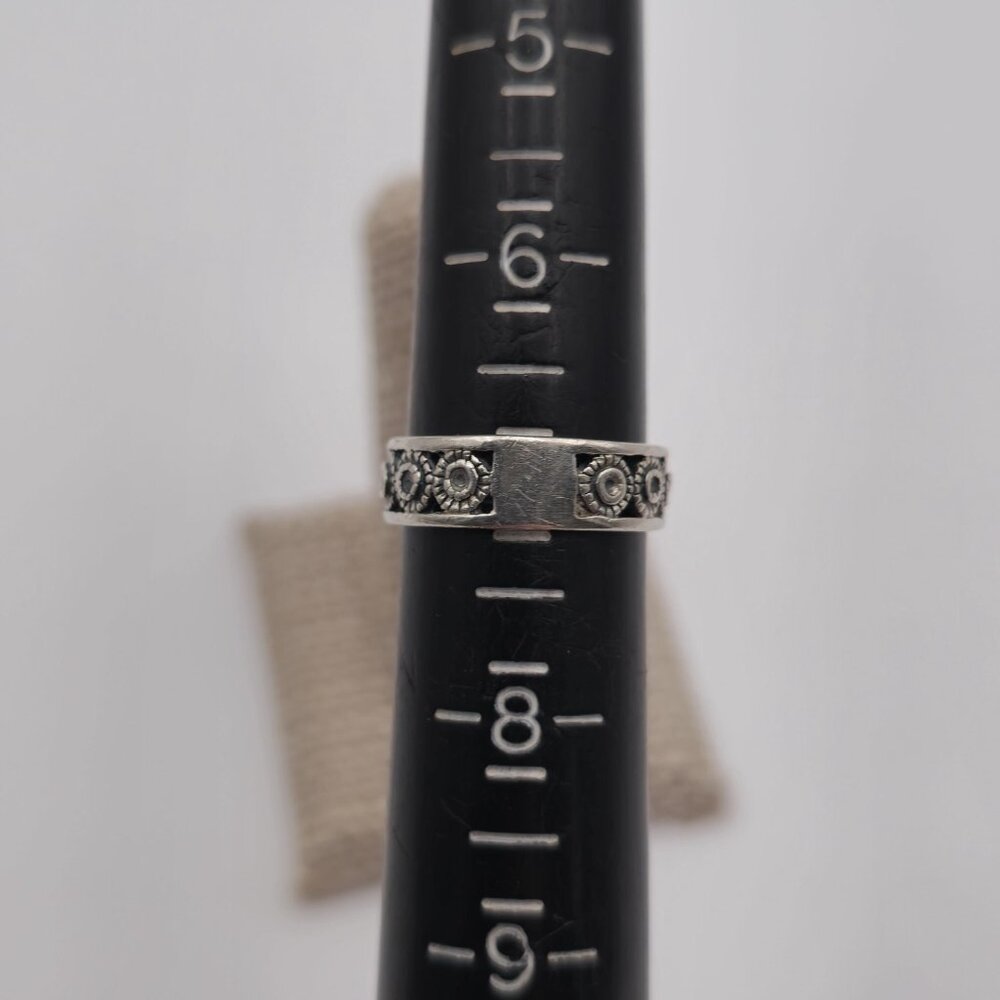 Size 7 Sterling Silver Odd Pattern Solid Ring A19… - image 6